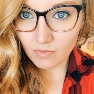 Meet your Posher, Katie